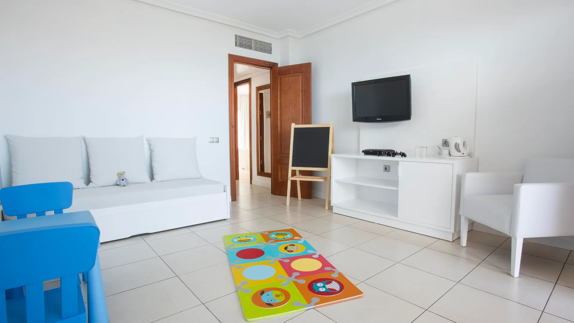 Hotel Landmar Costa Los Gigantes Family Resort Puerto de Santiago