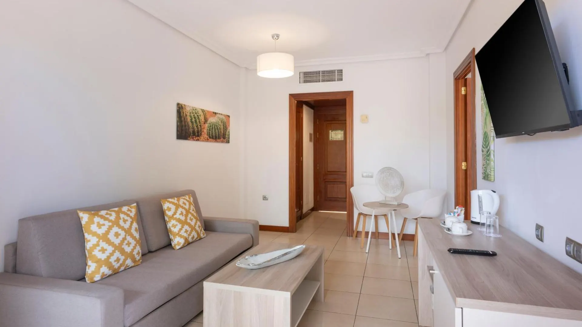 Hotel Landmar Costa Los Gigantes Family Resort Puerto de Santiago
