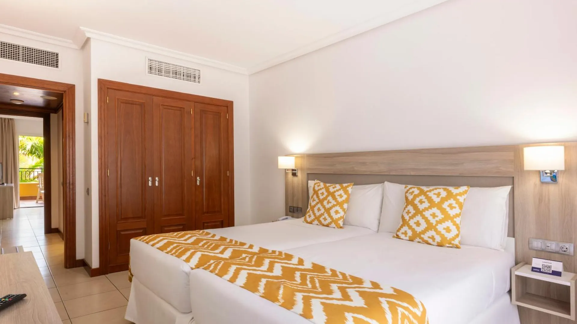 Hotel Landmar Costa Los Gigantes Family Resort Puerto de Santiago