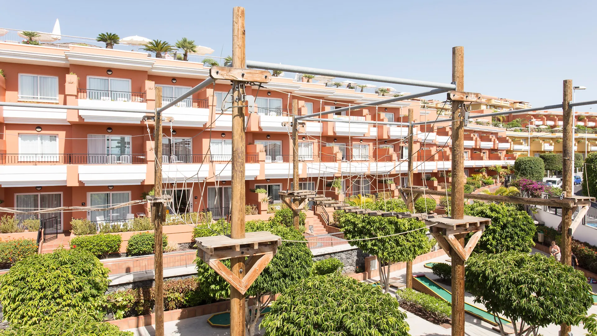 Landmar Costa Los Gigantes Family Resort Puerto de Santiago  4*, Puerto de Santiago (Tenerife)