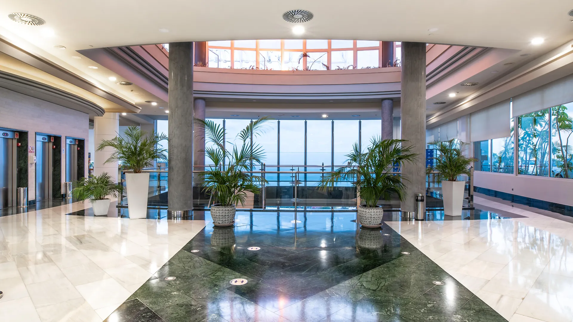 Hotel Landmar Costa Los Gigantes Family Resort Puerto de Santiago